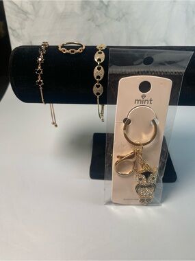 4- piece set for bracelet and ring lovers including a bag charm!!!